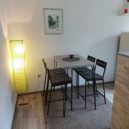 Apartment Magic S *